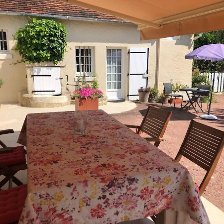 Maison D Hotes La Petite Jucherie Saint-Hippolyte  Exterior foto